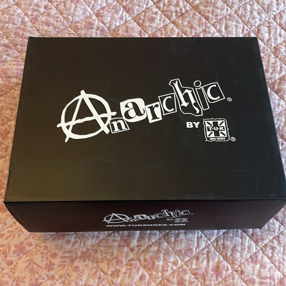 T.U.K. Black & White Flower Clogs - Picture 7 of 11